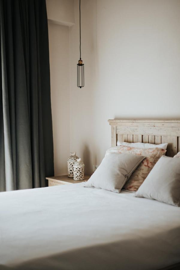 Elia Luxury Suites Plataria Bagian luar foto