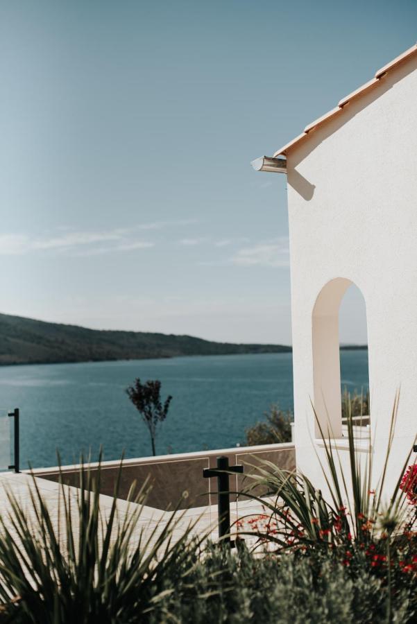 Elia Luxury Suites Plataria Bagian luar foto