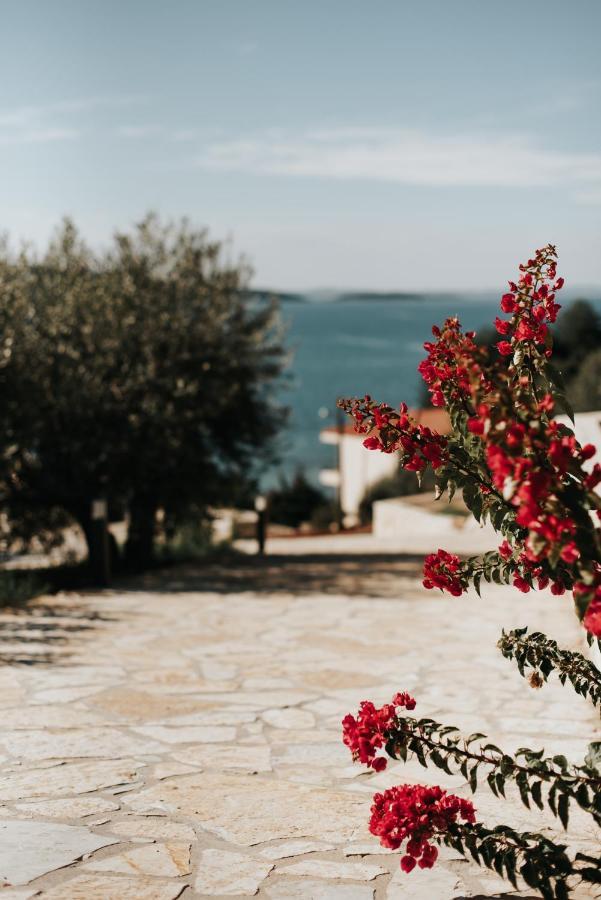 Elia Luxury Suites Plataria Bagian luar foto
