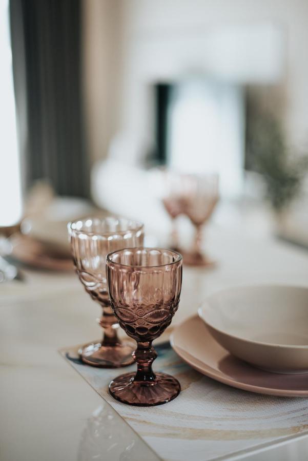 Elia Luxury Suites Plataria Bagian luar foto