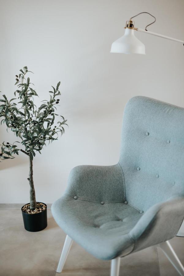 Elia Luxury Suites Plataria Bagian luar foto
