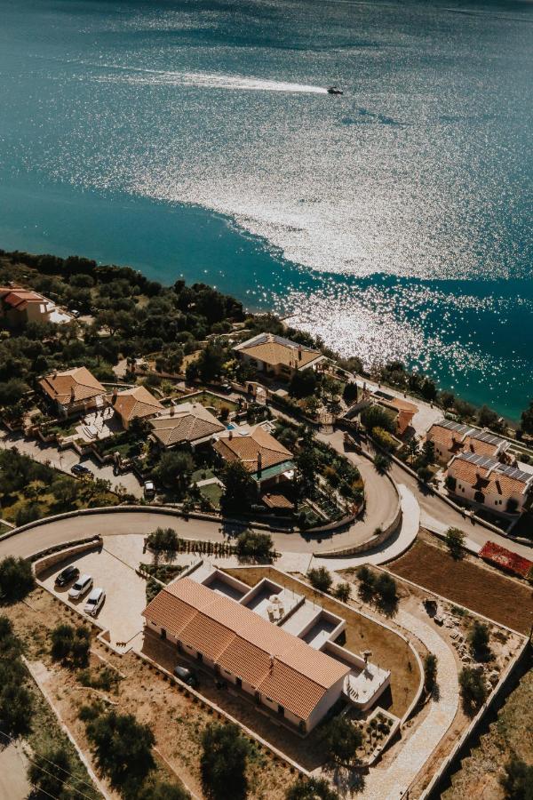 Elia Luxury Suites Plataria Bagian luar foto