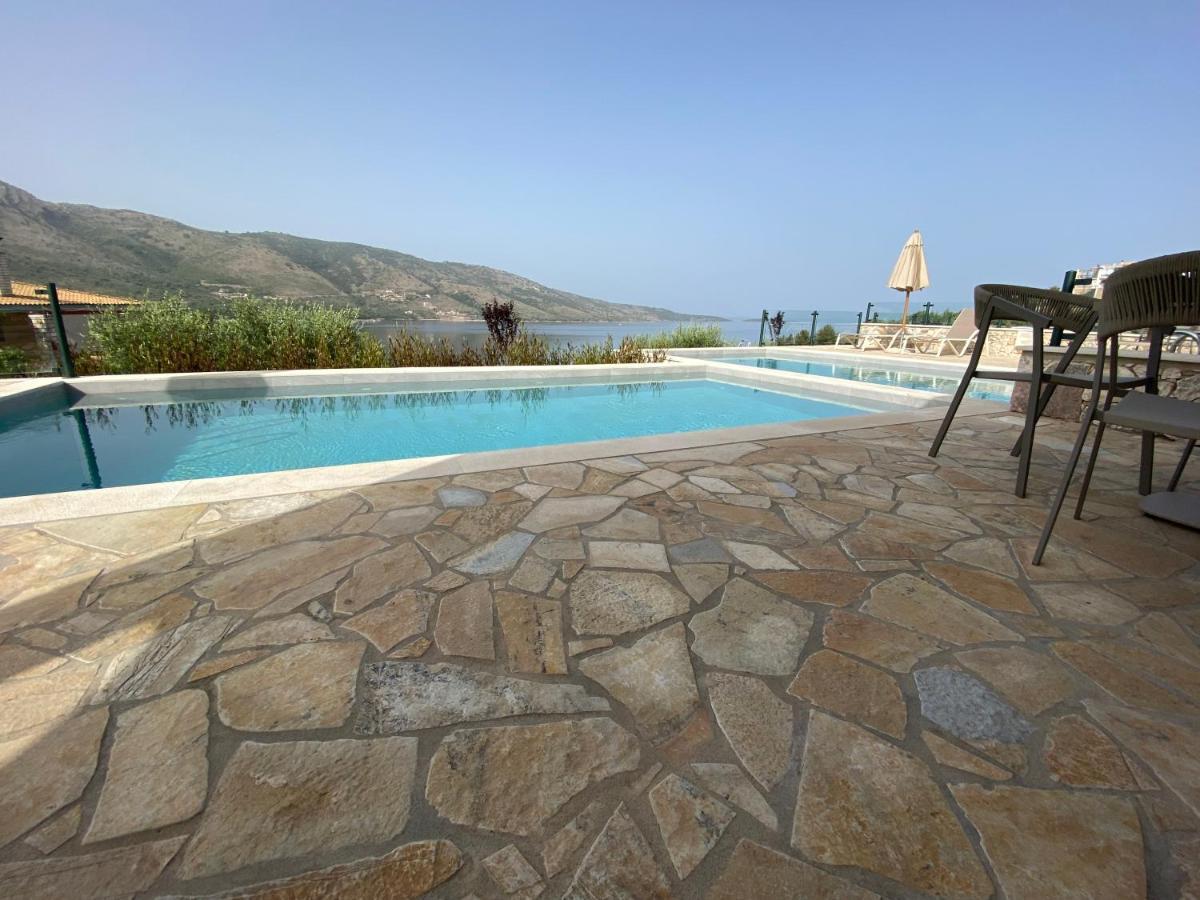Elia Luxury Suites Plataria Bagian luar foto