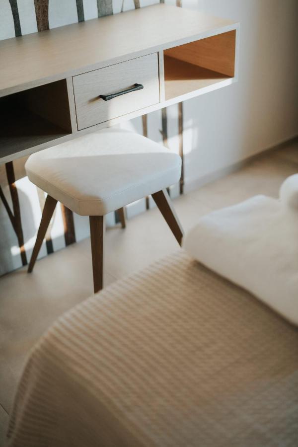 Elia Luxury Suites Plataria Bagian luar foto