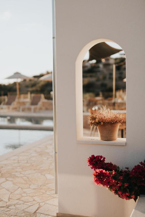 Elia Luxury Suites Plataria Bagian luar foto