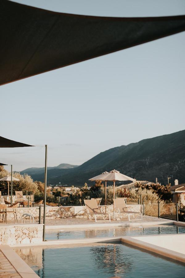 Elia Luxury Suites Plataria Bagian luar foto